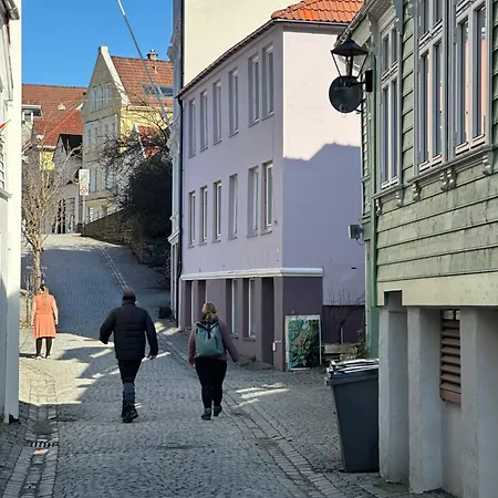 Charming Near Bryggen ברגן